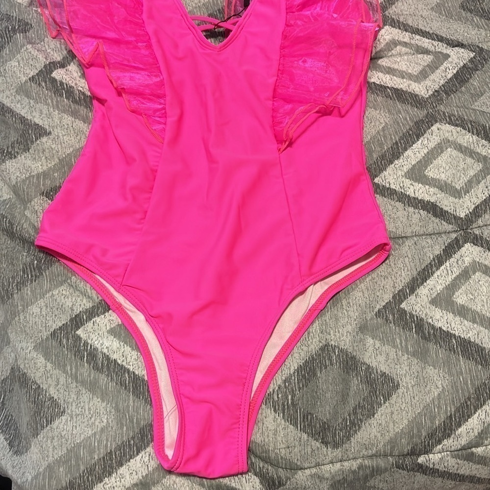 SPORLIKE Neon Pink Mesh Ruffle One Piece Swimsuit - Picture 7 of 8